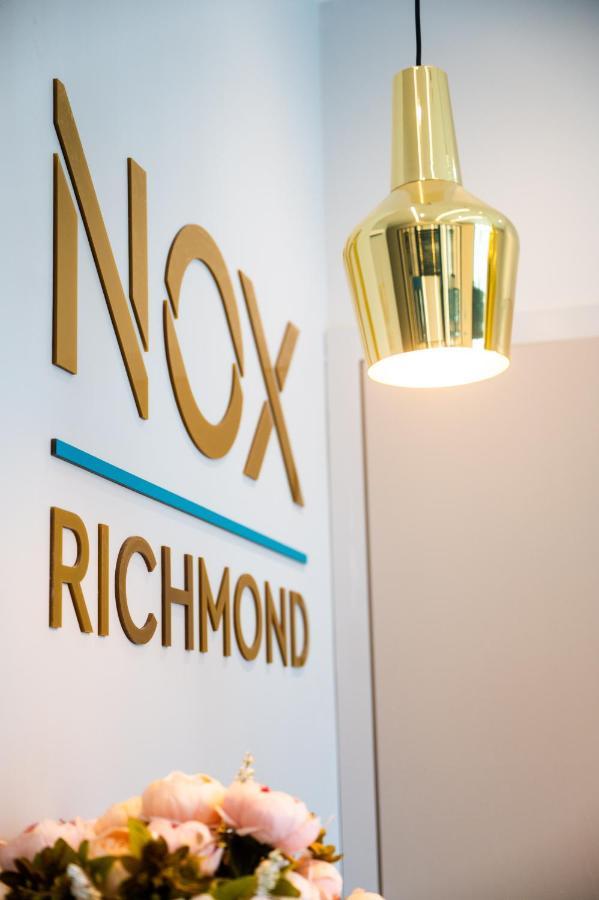 Aparthotel Nox Richmond à Richmond  Extérieur photo
