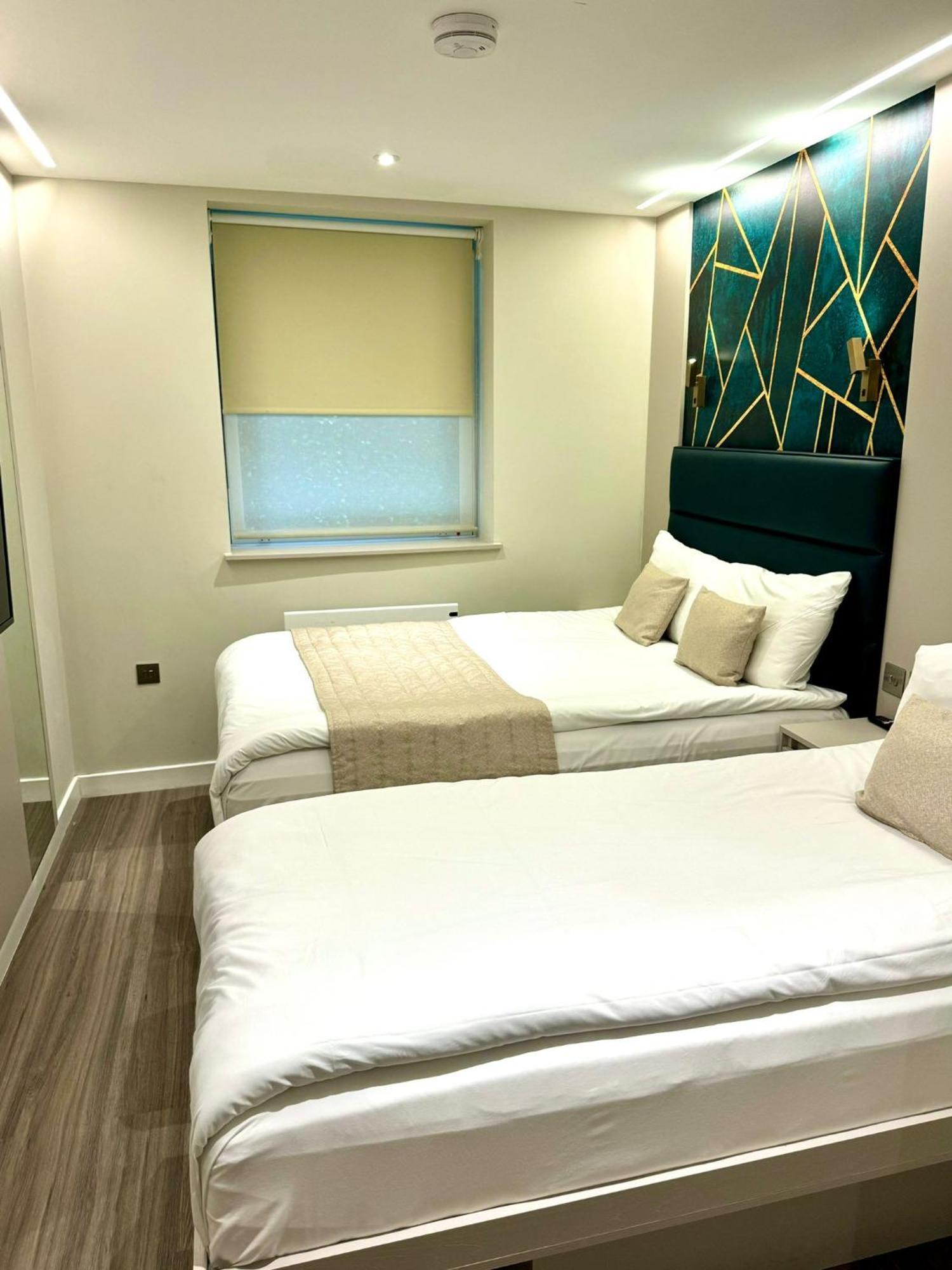 Aparthotel Nox Richmond à Richmond  Extérieur photo