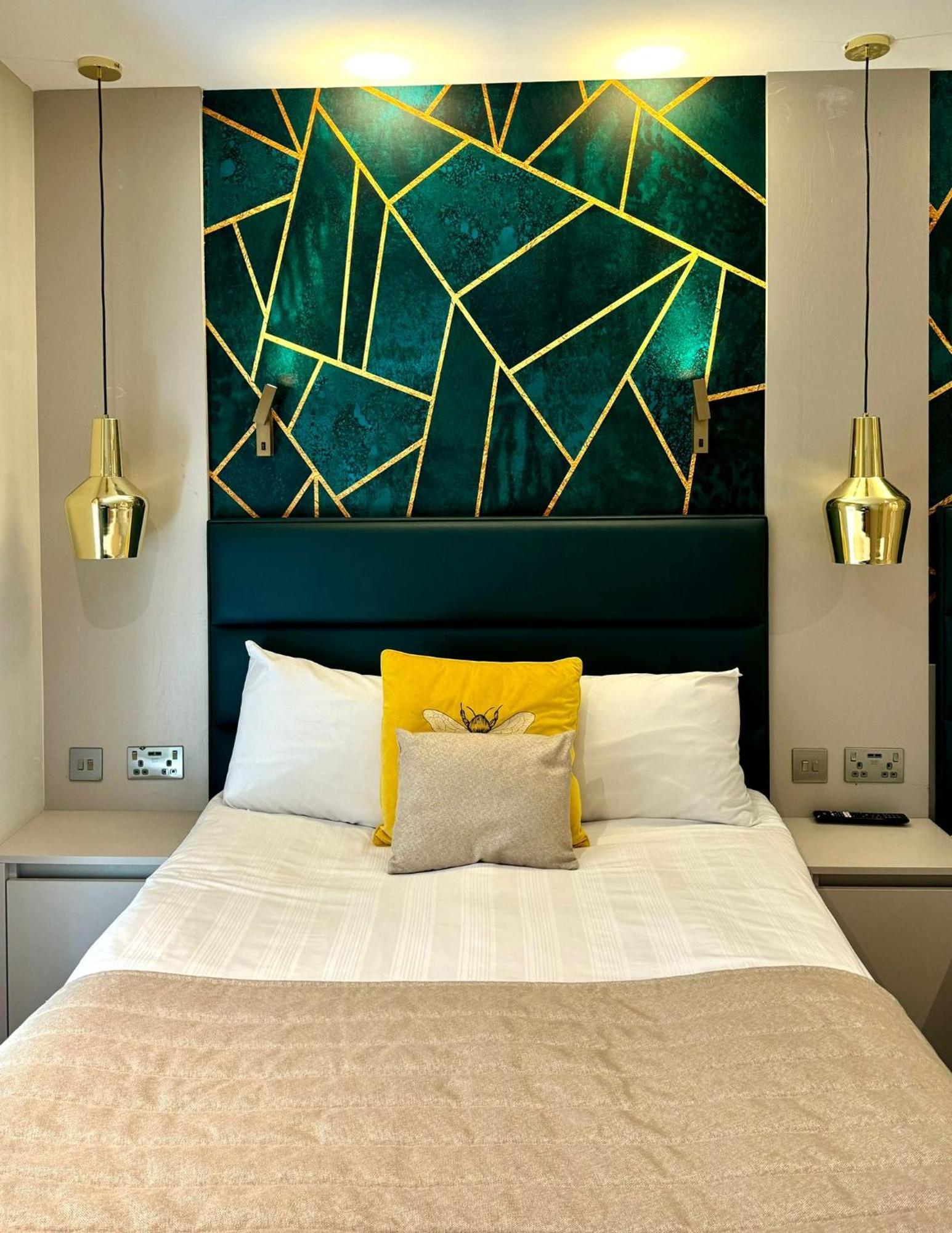 Aparthotel Nox Richmond à Richmond  Extérieur photo
