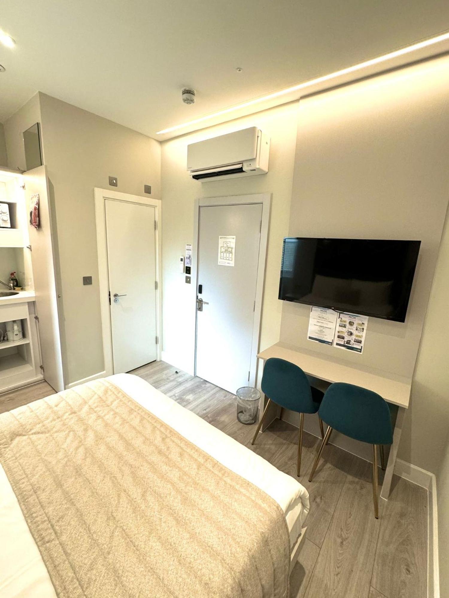 Aparthotel Nox Richmond à Richmond  Extérieur photo