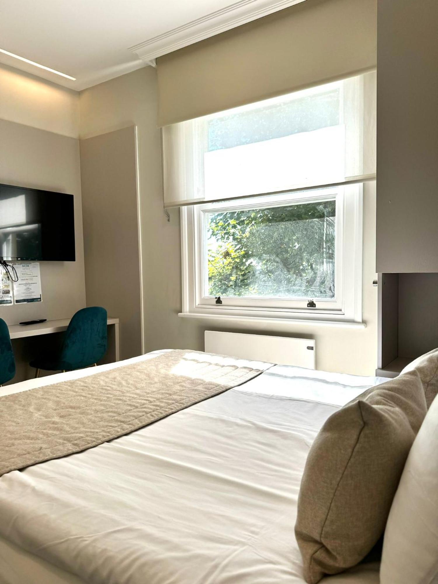Aparthotel Nox Richmond à Richmond  Extérieur photo