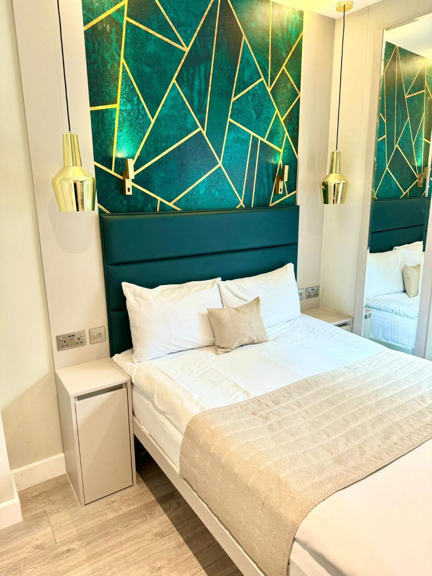 Aparthotel Nox Richmond à Richmond  Extérieur photo