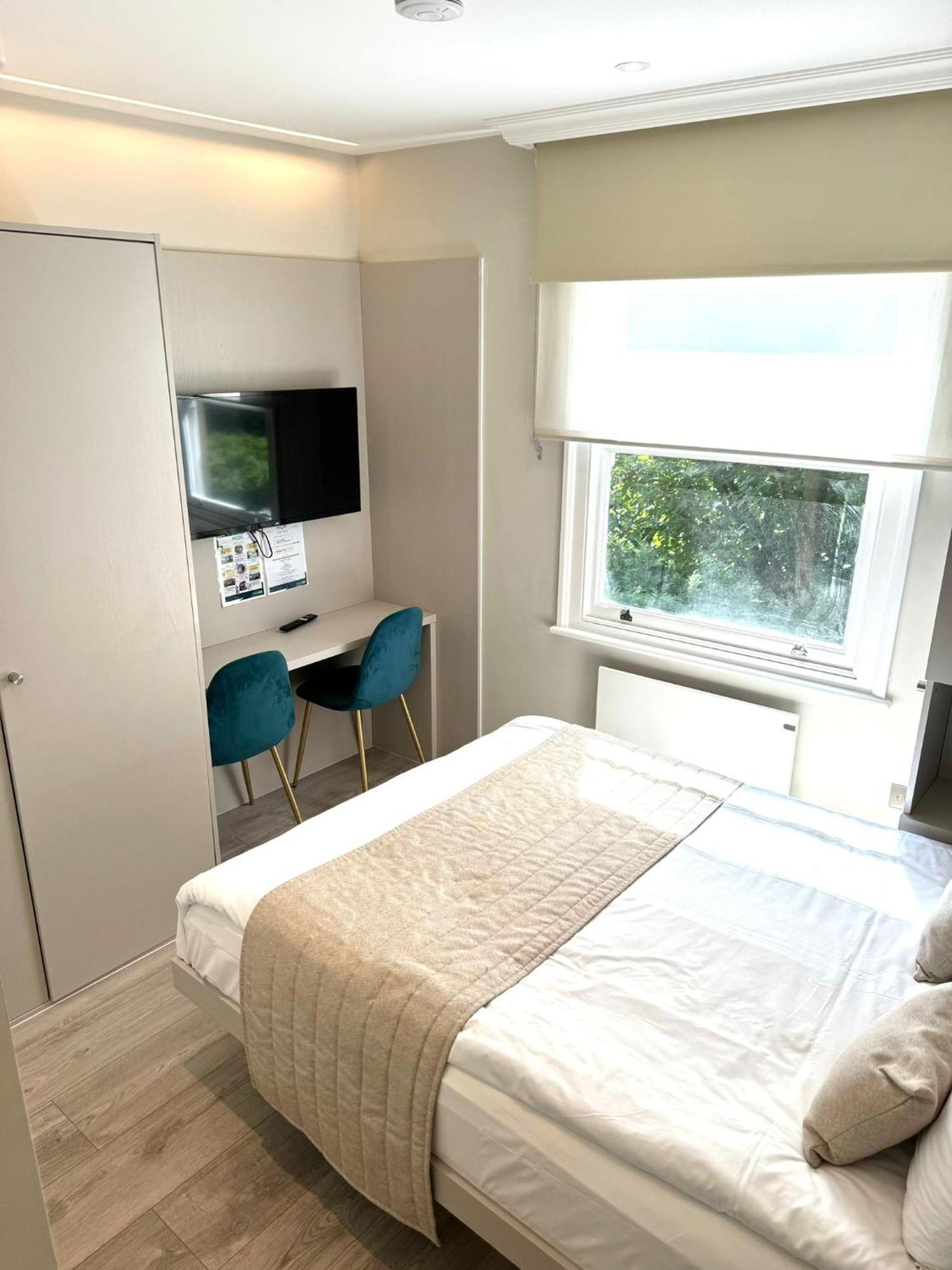 Aparthotel Nox Richmond à Richmond  Extérieur photo